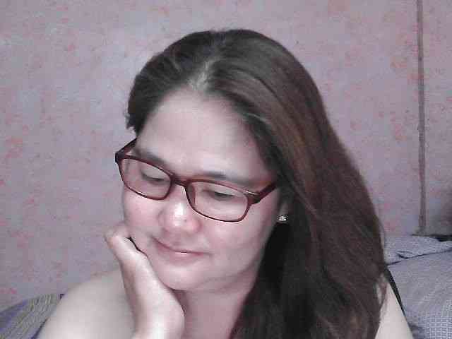 NICEtitspinay webcam