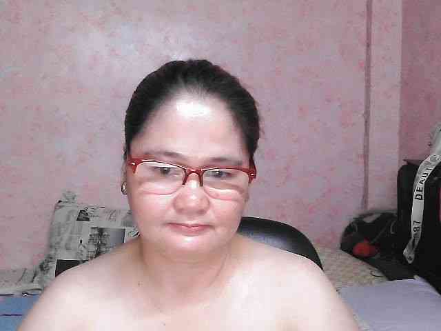 NICEtitspinay webcam