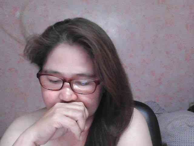 NICEtitspinay webcam