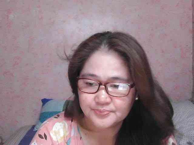 NICEtitspinay webcam