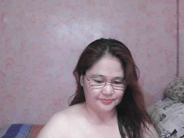 NICEtitspinay webcam