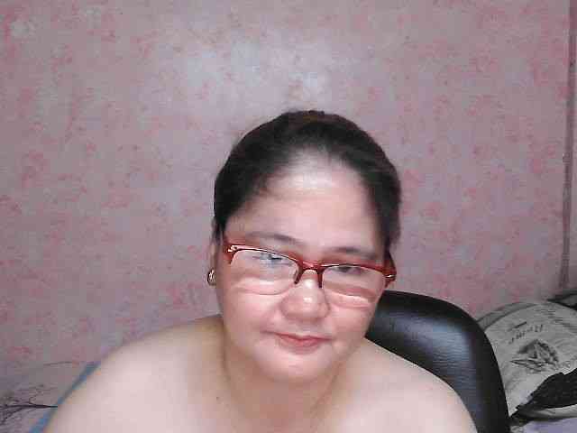 NICEtitspinay webcam