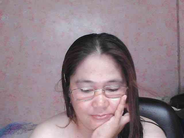 NICEtitspinay webcam