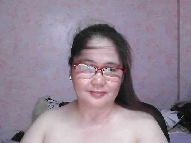 NICEtitspinay webcam