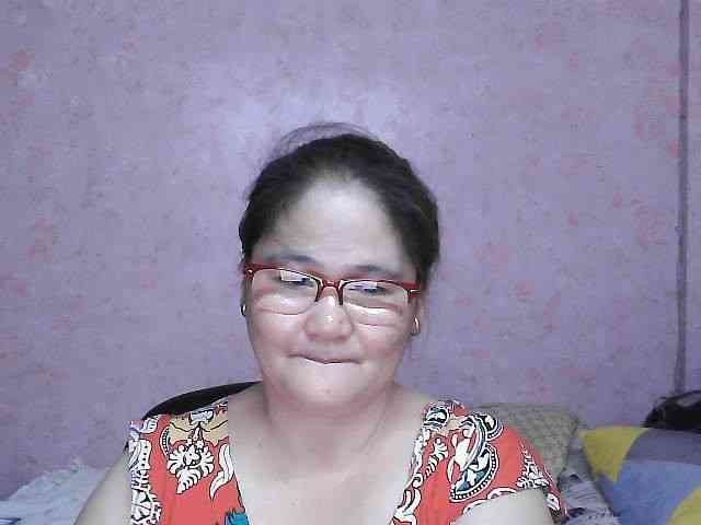NICEtitspinay webcam