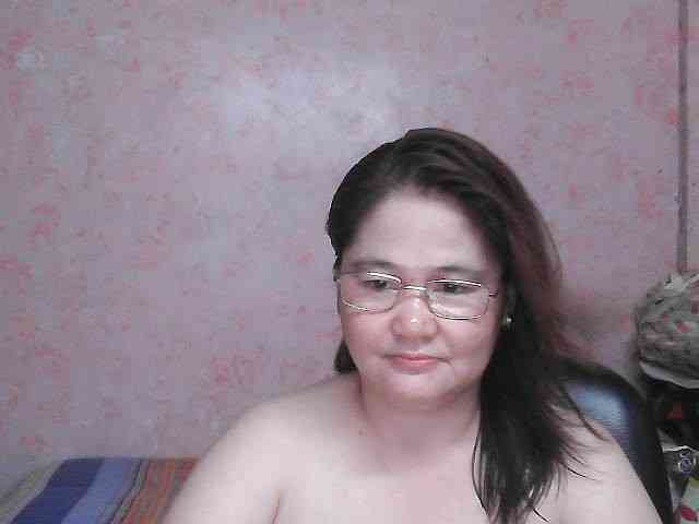 NICEtitspinay webcam