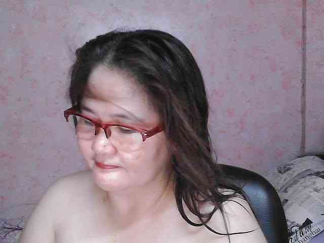 NICEtitspinay webcam