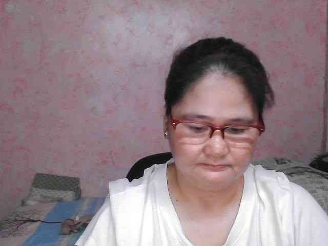 NICEtitspinay webcam