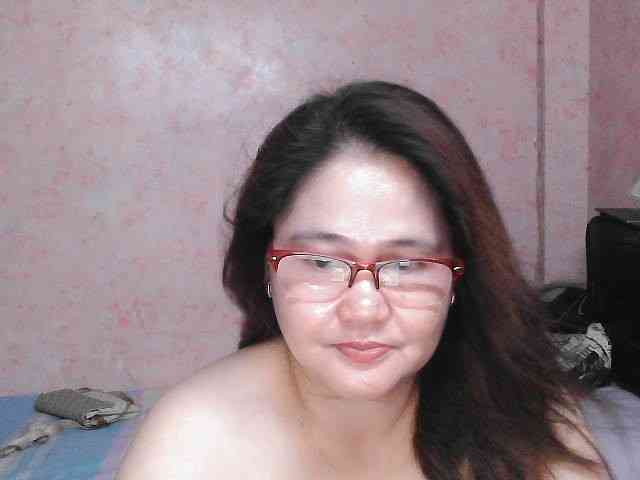 NICEtitspinay webcam