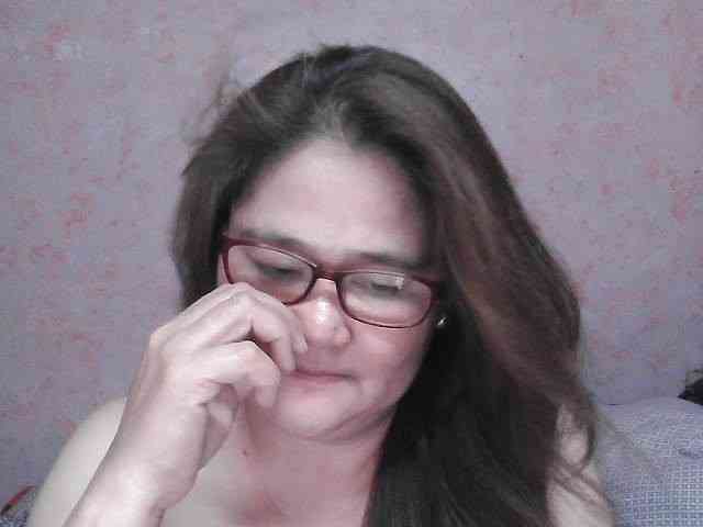 NICEtitspinay webcam