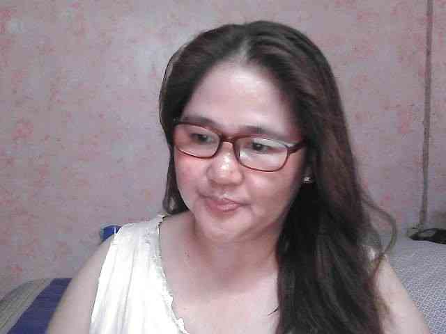 NICEtitspinay webcam