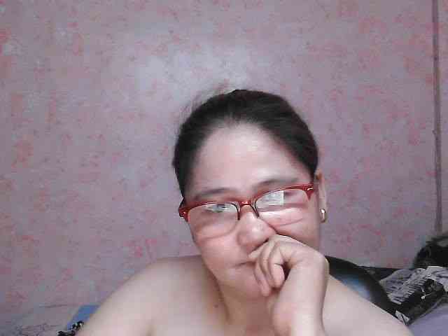 NICEtitspinay webcam