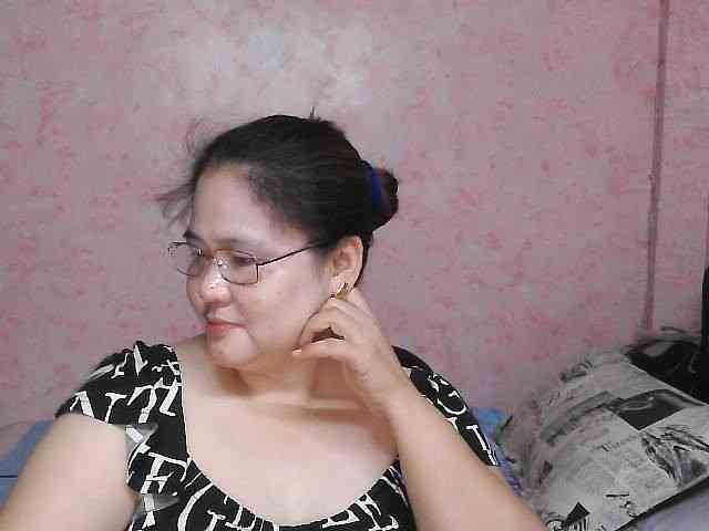 NICEtitspinay webcam