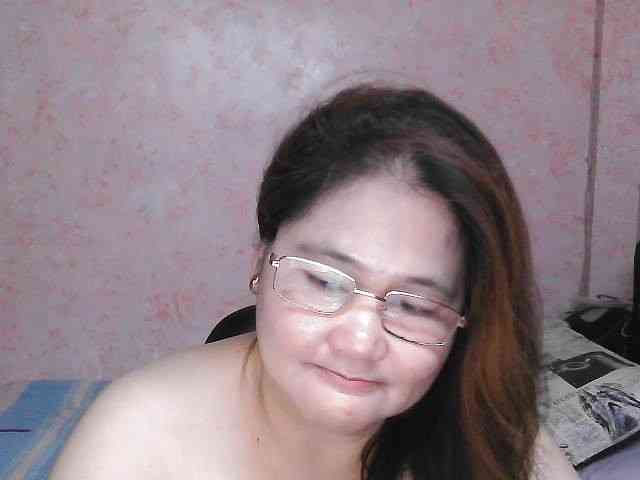 NICEtitspinay webcam