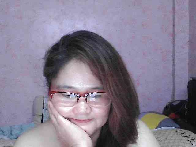 NICEtitspinay webcam