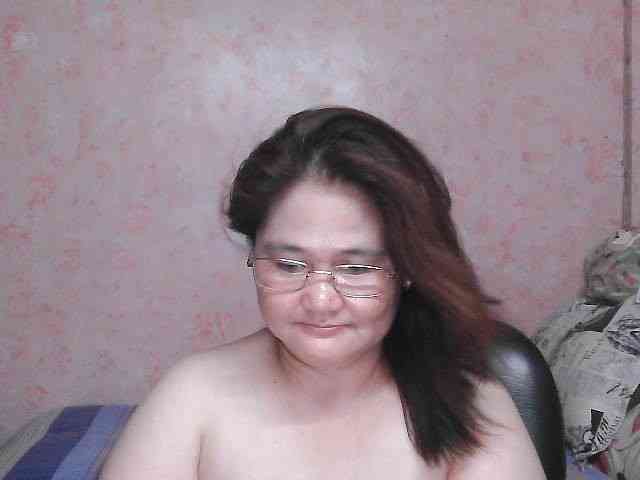 NICEtitspinay webcam