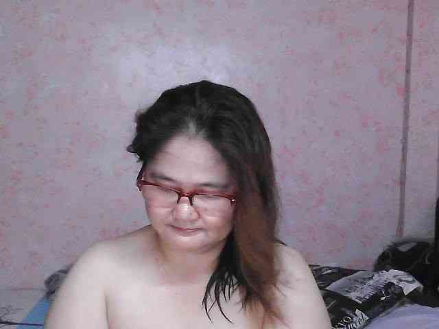 NICEtitspinay webcam