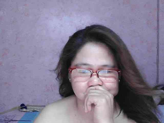NICEtitspinay webcam
