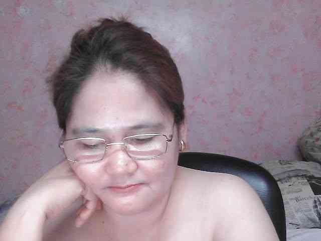 NICEtitspinay webcam