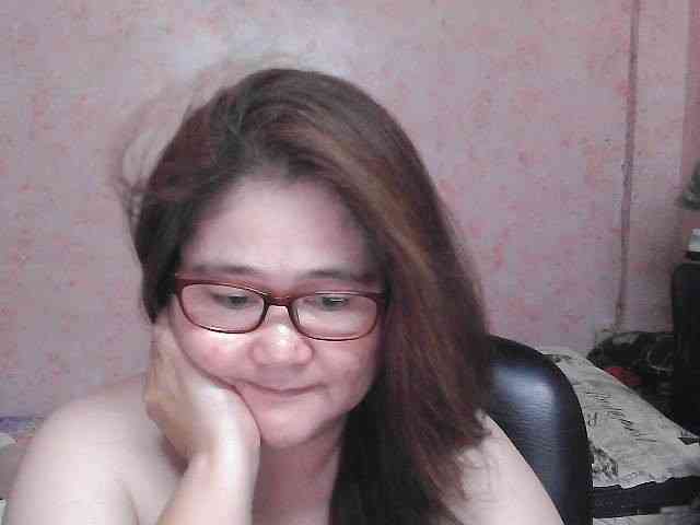 NICEtitspinay webcam