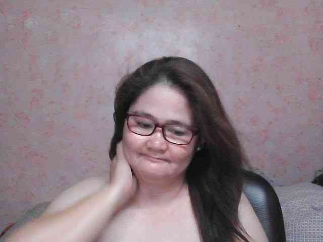 NICEtitspinay webcam