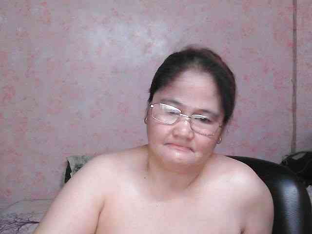 NICEtitspinay webcam