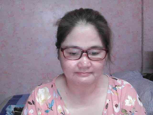 NICEtitspinay webcam