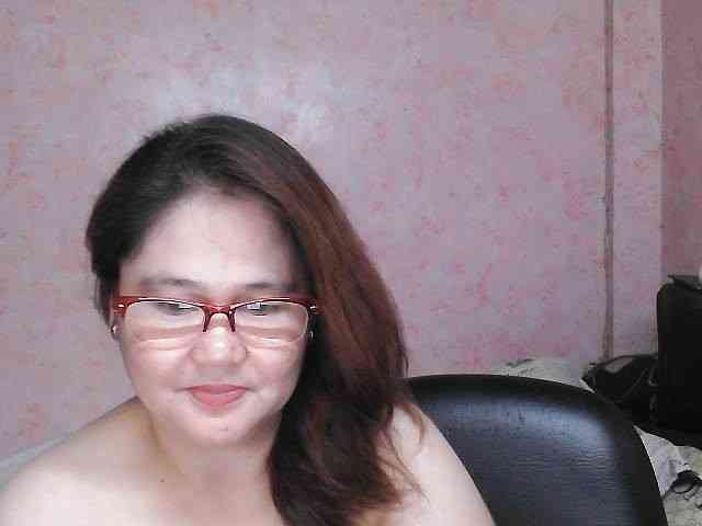 NICEtitspinay webcam