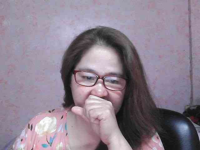 NICEtitspinay webcam