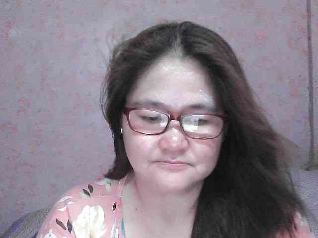 NICEtitspinay webcam