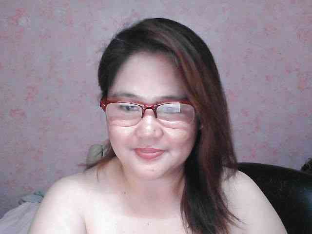 NICEtitspinay webcam