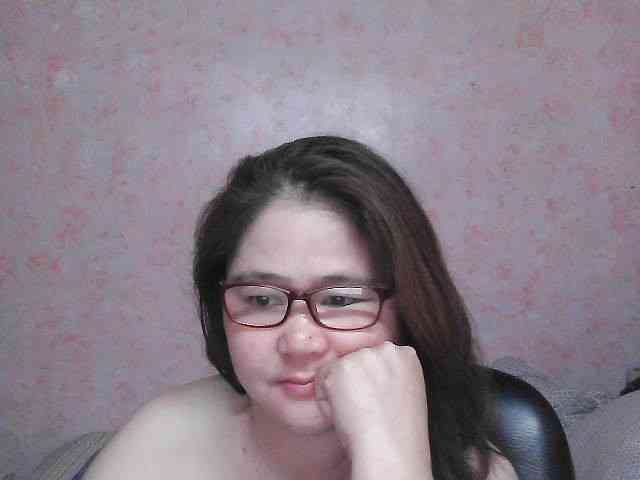 NICEtitspinay webcam