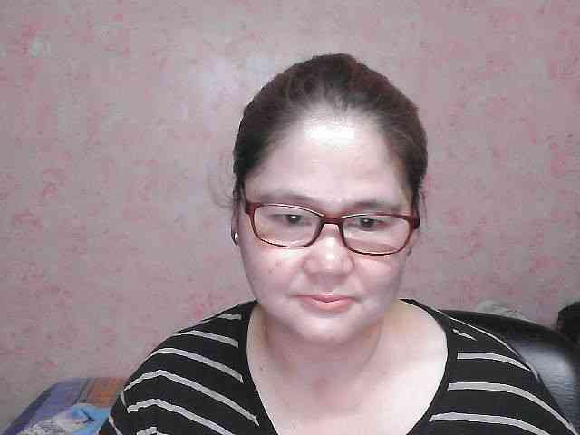 NICEtitspinay webcam