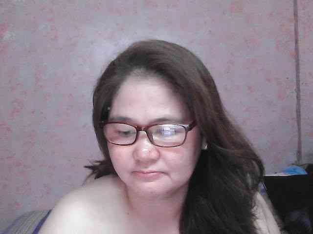 NICEtitspinay webcam