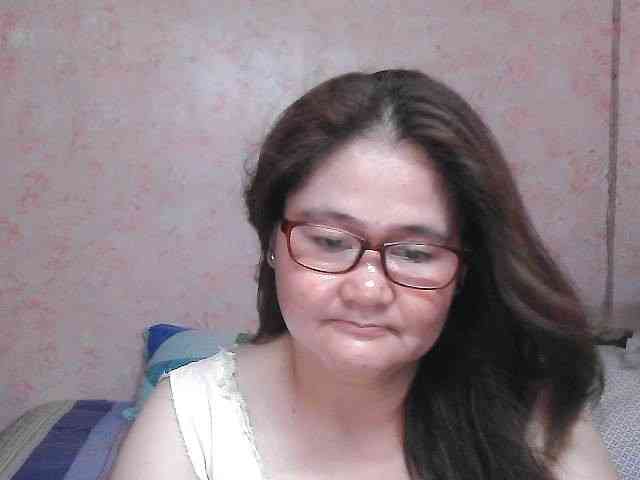 NICEtitspinay webcam