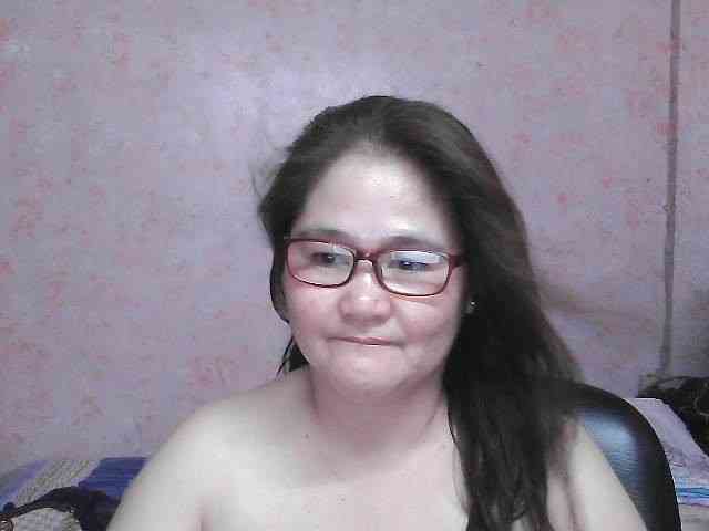 NICEtitspinay webcam