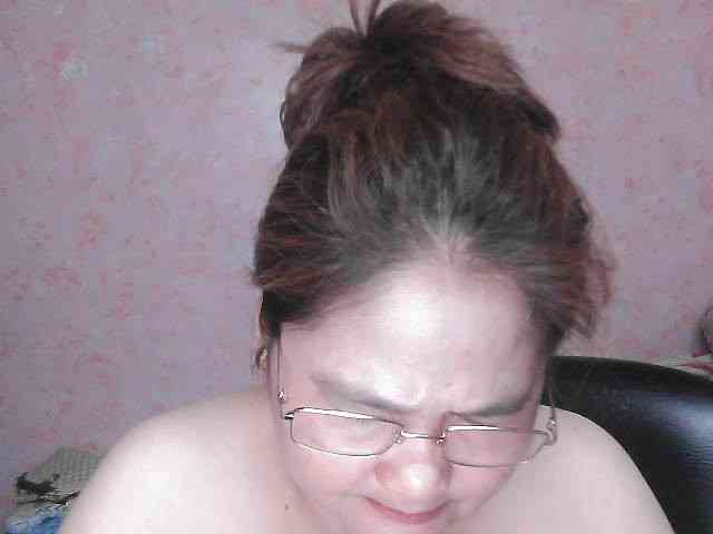 NICEtitspinay webcam