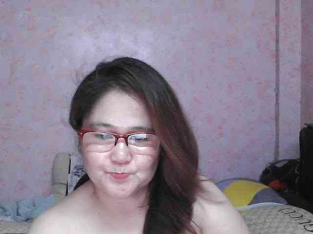 NICEtitspinay webcam