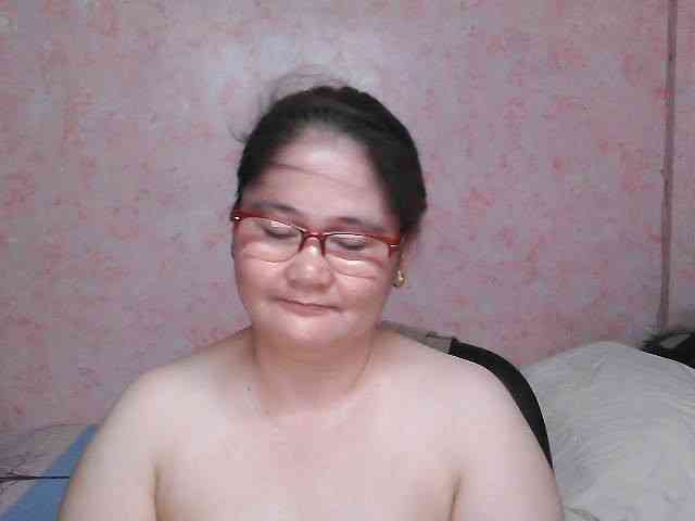 NICEtitspinay webcam
