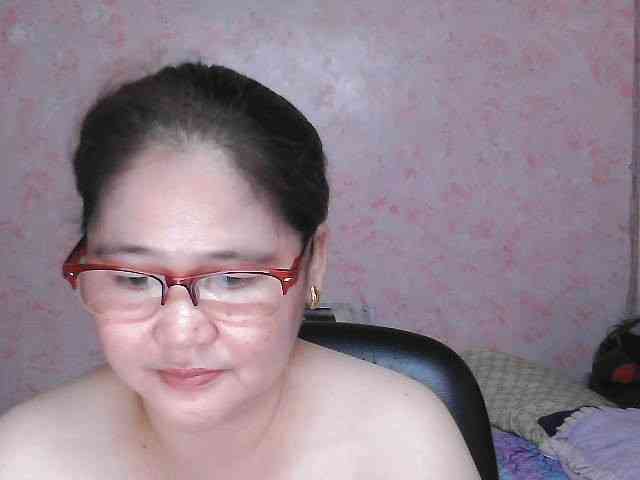 NICEtitspinay webcam