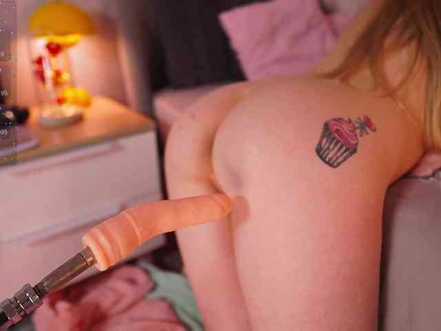 CherryGirlfriend webcam