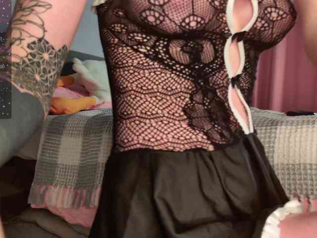 CherryGirlfriend webcam