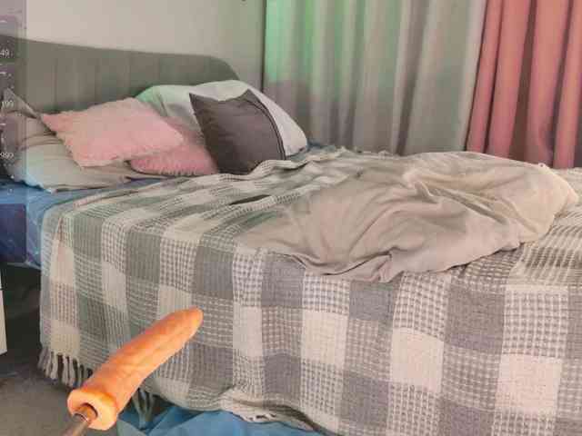 CherryGirlfriend webcam