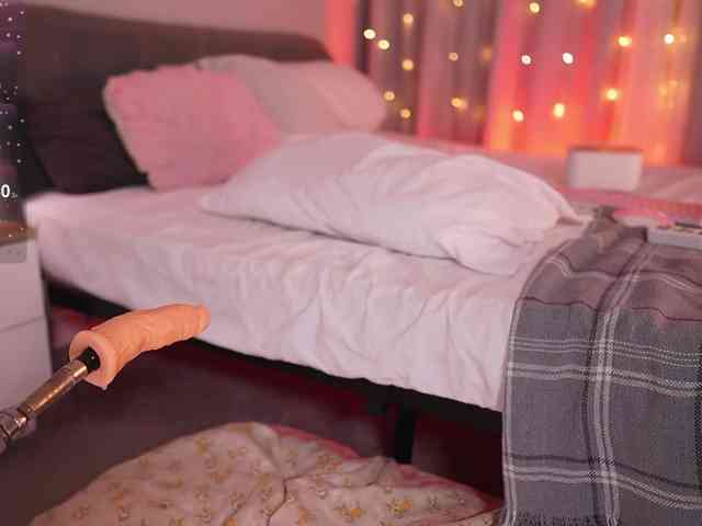 CherryGirlfriend webcam