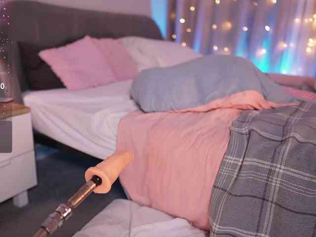 CherryGirlfriend webcam