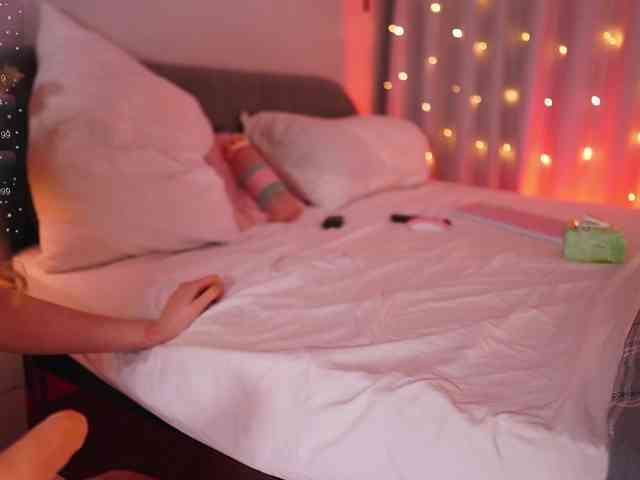 CherryGirlfriend webcam