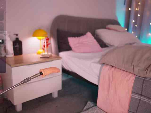 CherryGirlfriend webcam