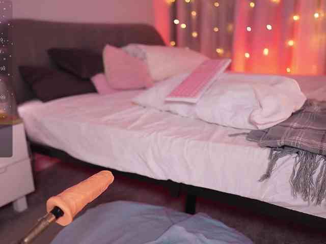 CherryGirlfriend webcam