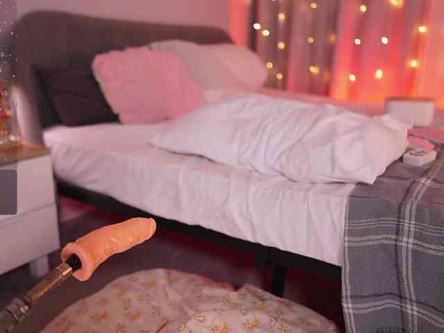 CherryGirlfriend webcam