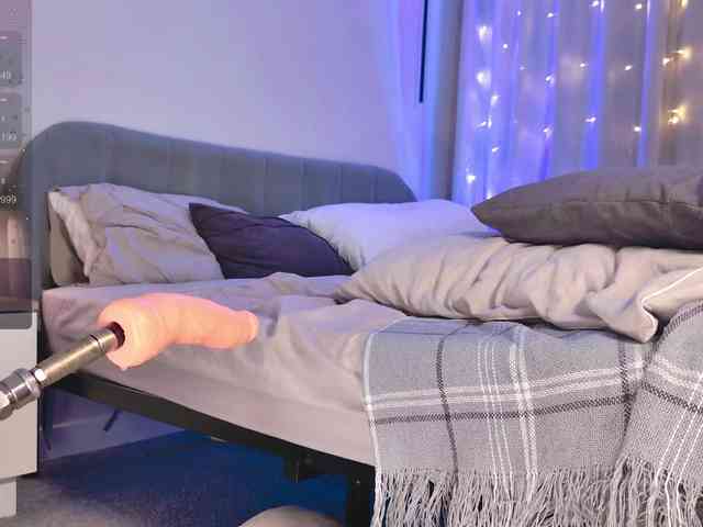 CherryGirlfriend webcam